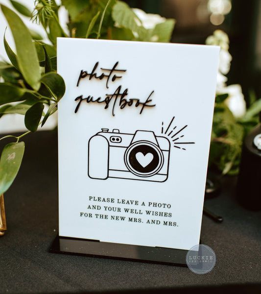 Photo Polaroid Guestbook Sign