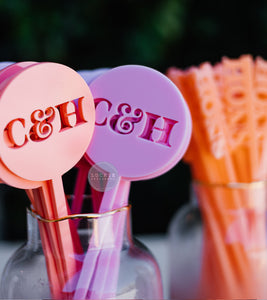 Chic Round Cut Through Stirrers